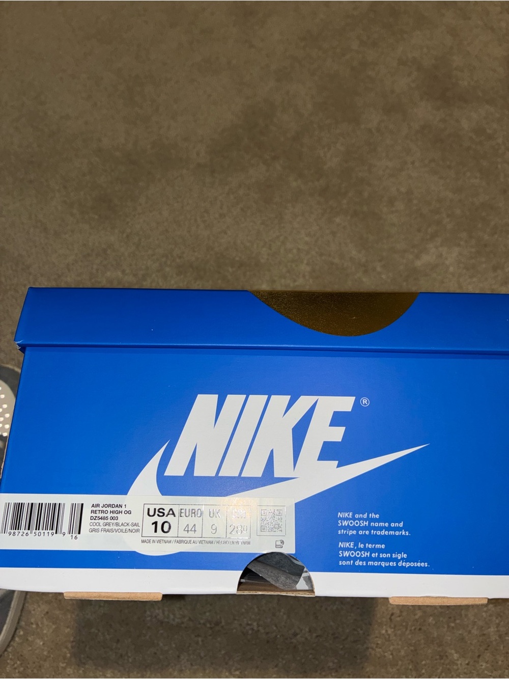 Men's Jordan 1 High OG - Picture 11 of 11